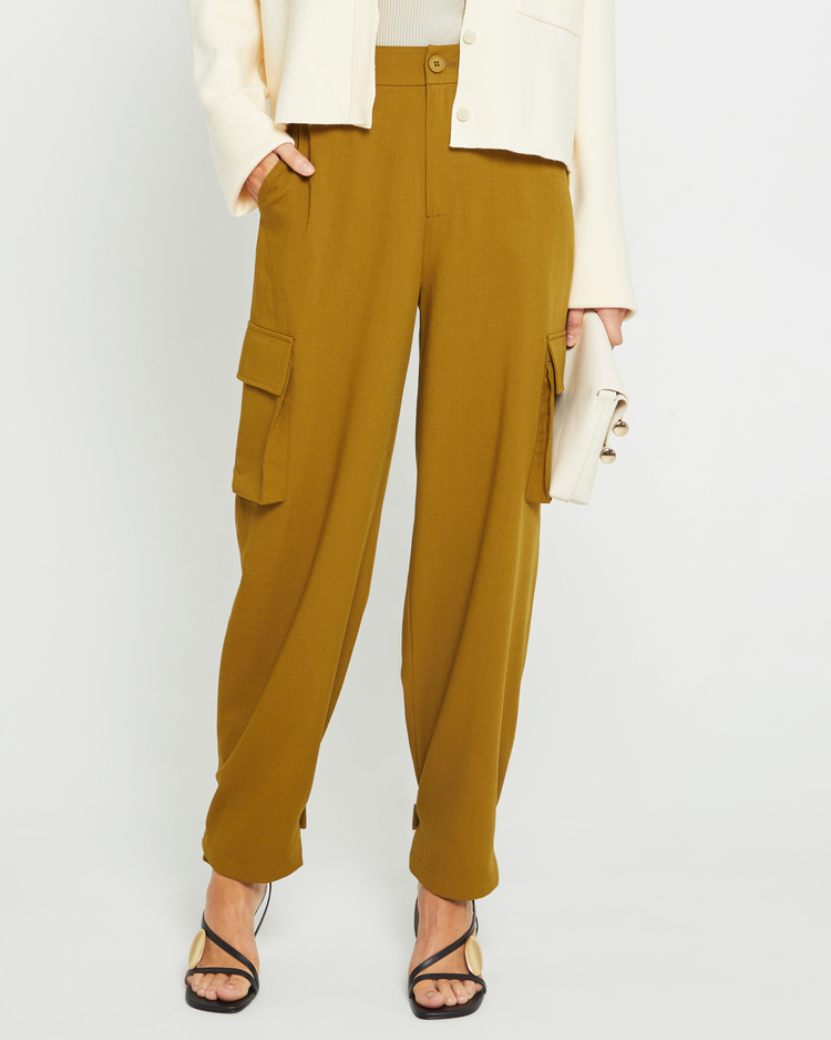 Cornelia Pant